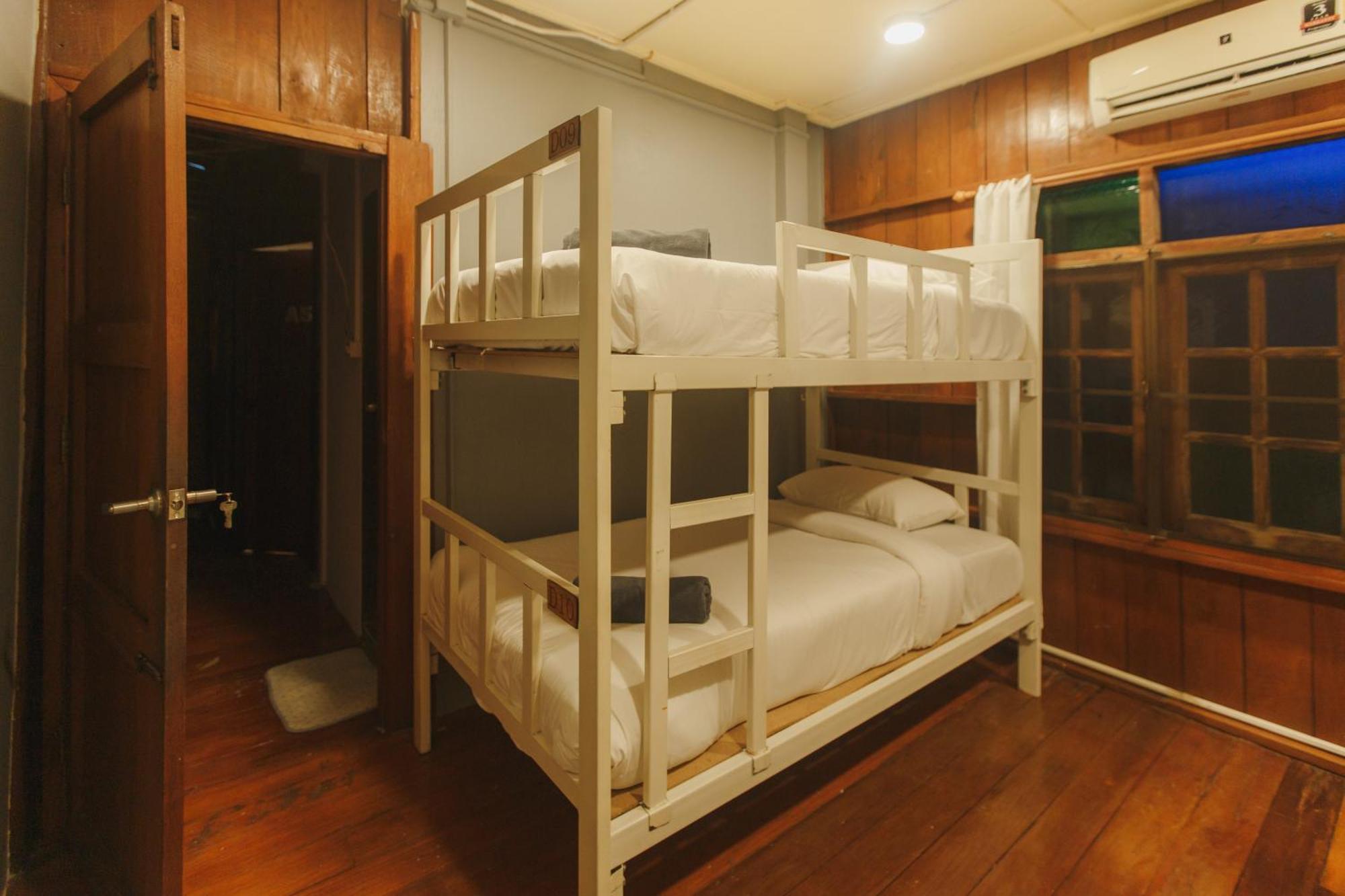 צ'יאנג מאי Agga Cnx Hostel מראה חיצוני תמונה